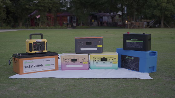 400ah 300ah 100ah 200ahのリチウムRv電池のパック12V 120ah 150ah 1000A UPS 6000のサイクル寿命